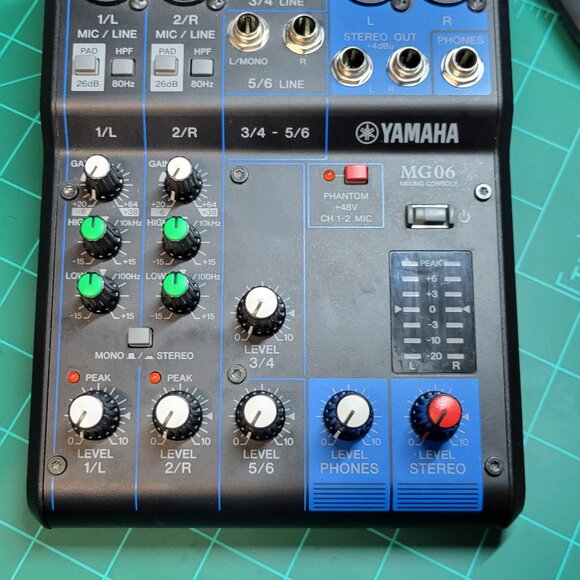Yamaha Mixer - Picture 2 of 6